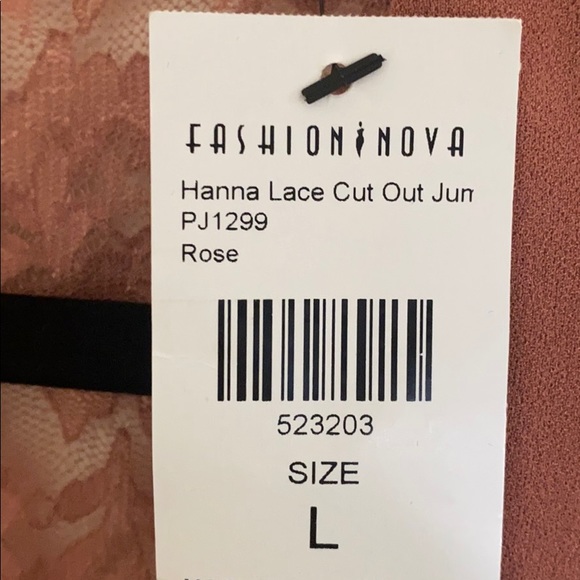 Fashion nova✨ - Picture 3 of 4